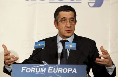 López, durante su intervención hoy en un desayuno informativo organizado por el Forum Europa.