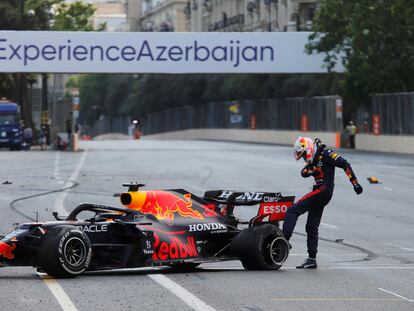 Verstappen, tras su accidente.