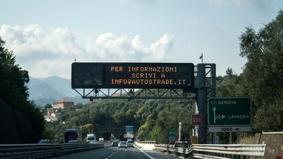 La autopista A12, operada por Autoestrade, a su paso por las inmediaciones de Génova.