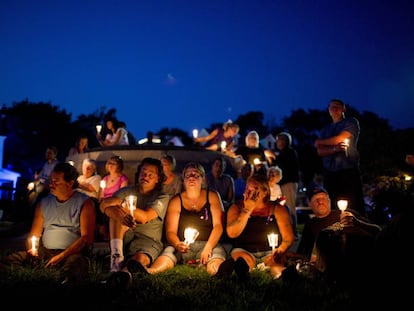 Vigilia por los muertos por sobredosis en EEUU en 2015.