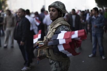 Los manifestantes de la Marcha de la victoria piden al Ejército que lleve al régimen de Mubarak ante los tribunales