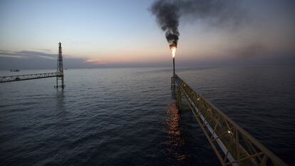 Una plataforma petrolera en el Golfo de México, en una imagen de archivo.