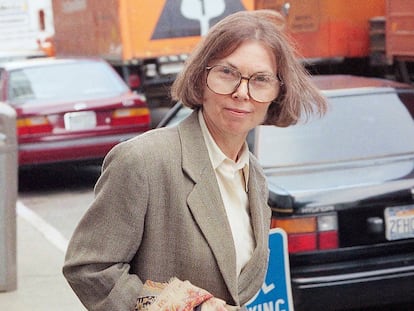 La escritora y periodista Janet Malcolm, en San Francisco en junio de 1993.
Foto:George Nikitin / AP
