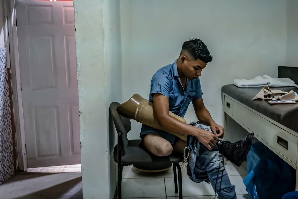 The Beast Riding The Rails Migrants maimed by ‘The Beast’: Riding the rails in search of a new ...