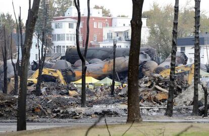 Los vagones destrozados tras la explosi&oacute;n de un tren en Lac Megantic, en Canad&aacute;, el 16 de julio.