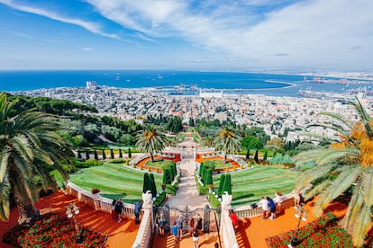 Las vistas de Haifa de los jardines colgantes tropicales de la ciudad israelí.