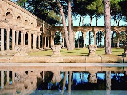 The magnificent cloister, inside the garden of a private home in Girona. 