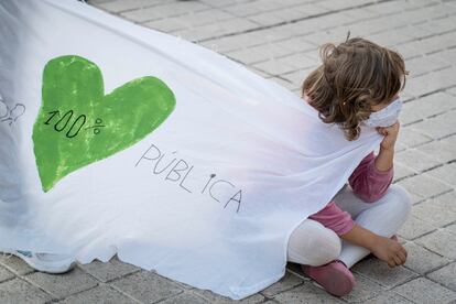 Una asistente a la manifestación en Leganés