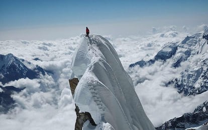 Vista del Annapurna III desde uno de los vivacs de los alpinistas.