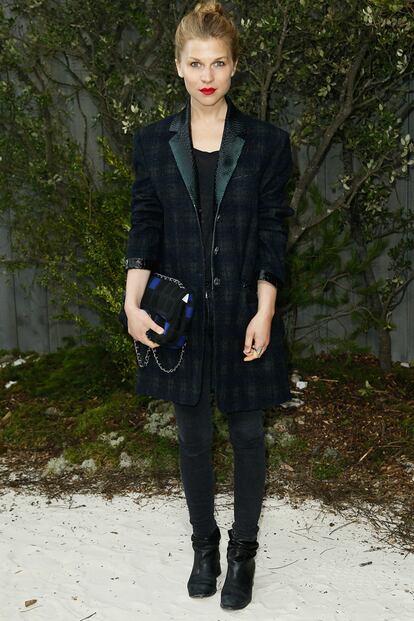 Chanel: Photocall - Paris Fashion Week Haute-Couture Spring/Summer 2013