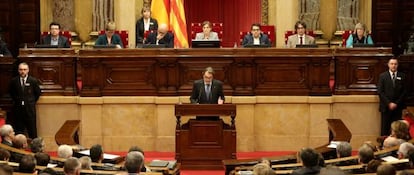 Artur Mas pronuncia su discurso en el debate de investidura este lunes.