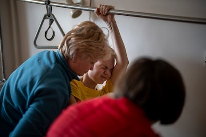  Nastia, durante una sesión de rehabilitación.  