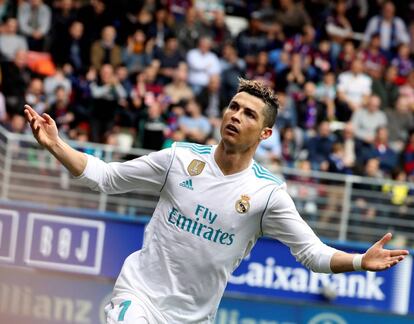 Cristiano Ronaldo, celebra el gol marcado al Eibar.