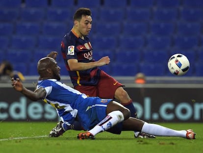 Munir, en la rematada del gol, davant de Ciani.