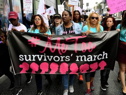 Mujeres en protesta contra el acoso sexual.  