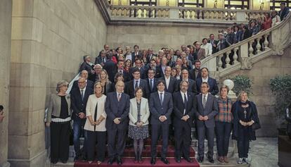 Assistents a l'acte en defensa de Carme Forcadell, presidenta del Parlament.