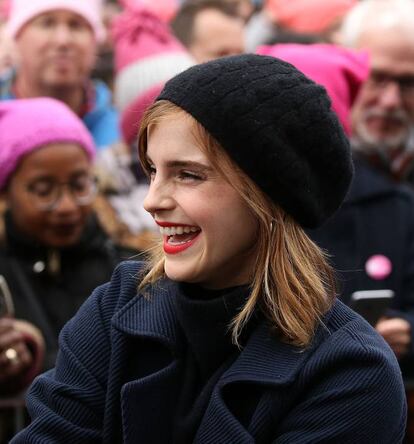 “Feminismo significa igualdade: política, cultural, social e econômica. É bastante simples de entender.”  Na foto, a atriz na marcha das mulheres ocorrida em janeiro deste ano em Washington.