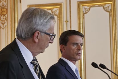 Manuel Valls y Jean-Claude Juncker, en Par&iacute;s.