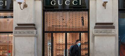 Una tienda de Gucci, en una galería comercial de Milán.