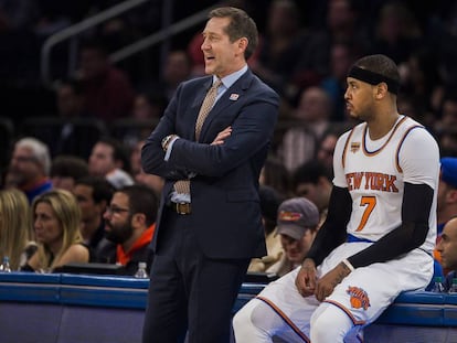 Jeff Hornacek y Carmelo Anthony.