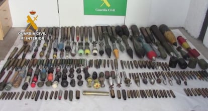 Algunas de las armas incautadas por la Guardia Civil.