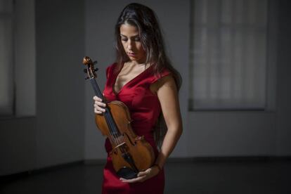 La violinista Letizia Moreno, en la fundaci&oacute;n Tel&eacute;fonica en Madrid.