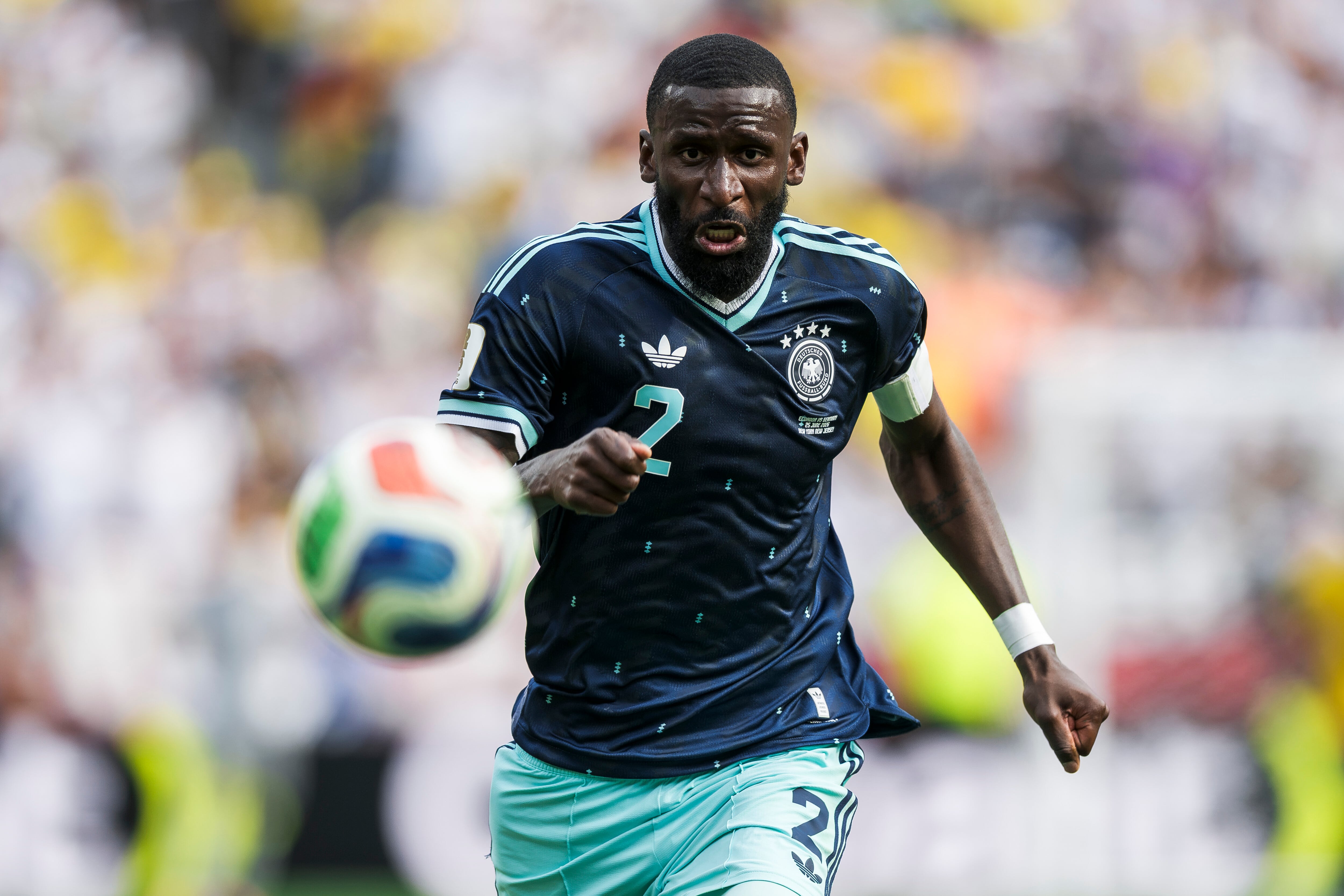 Antonio Rüdiger, el hijo pequeño de dos refugiados de Sierra Leona al que Alemania cuestiona por hacer “cosas inaceptables”