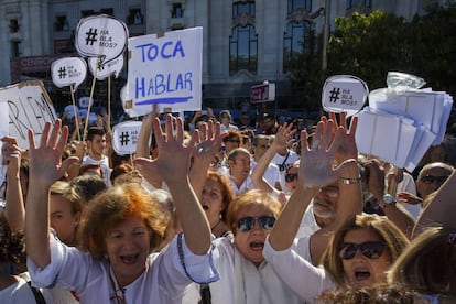 Manifestaci&oacute;n en Madrid a favor del di&aacute;logo.