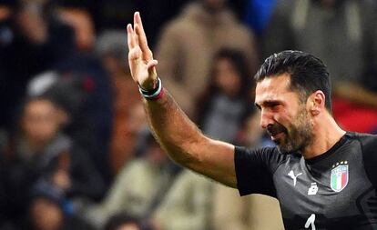 Buffon, tras la eliminaci&oacute;n de Italia.