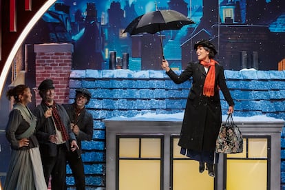 Lorena Castell vestida como Mary Poppins, en MasterChef Junior.