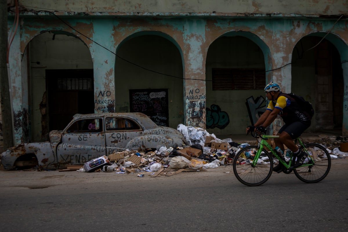 La Habana y Washington mantienen unas negociaciones opacas en medio de la mayor crisis de Cuba en décadas