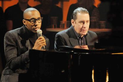 Trombone Shorty<b> y Jools Holland, al piano, en el inicio de la temporada del </b><i>show</i> musical, que en España emite Canal + Xtra.