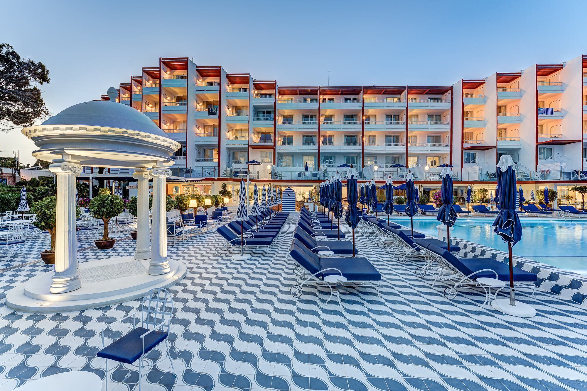 El Mongibello, el lujo hotelero en Ibiza al estilo amalfitano, cambia de manos