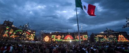 Vista de la Plaza del Zócalo, en Ciudad de México, durante la ceremonia del Bicentenario de la independencia del país.