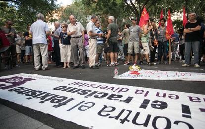 Protesta el viernes ante la nueva sede del Casal Tramontana.