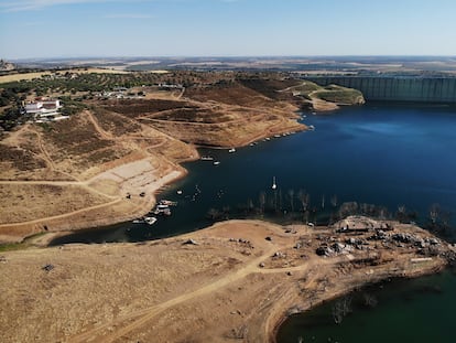 Situación del embalse La Breña II, en la localidad cordobesa de Almodóvar del Río, el pasado 15 de julio.