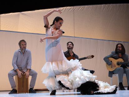 Rafaela Carrasco, en un momento del espectáculo 'Creaviva', en Francia.