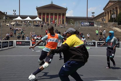 Jornada del programa F&uacute;tbol en las Calles, en Filadelfia.