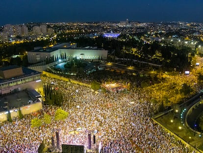 Demonstration in Jerusalem last Sunday. In the background on the left, the Supreme Court of Israel.