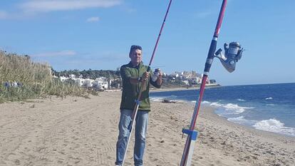 Tomás Martínez on Cabopino beach near Marbella.