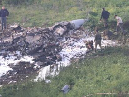 El F-16 atacaba en represalia por el lanzamiento de un dron. El aparato ha caído en Israel y un piloto está gravemente herido. La aviación isarelí desencadena una incursión a gran escala contra el sistema antiaáreo sirio e instalaciones de Irán