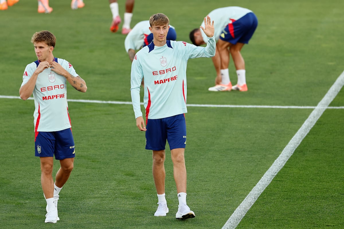 Huijsen abandona la concentración de la selección española y le sustituye Laporte