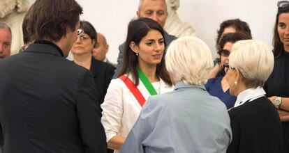 Raggi, esta semana en el funeral en Roma de la diseñadora italiana Carla Fendi.