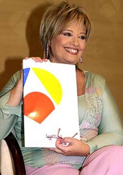 María Teresa Campos, en la presentación de <i>Cada día,</i> en Antena 3.