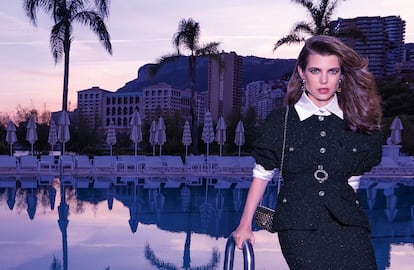 Carlota Casiraghi, retratada para la campaña de prêt-à-porter primavera-verano 2021 de Chanel.