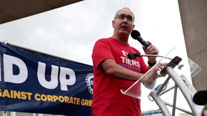 Shawn Fain, presidente del sindicato United Auto Workers, durante un acto en Detroit (Michigan) el pasado 15 de septiembre.