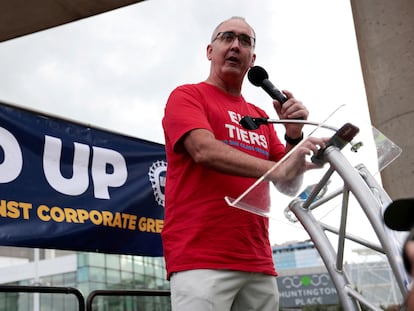 Shawn Fain, presidente del sindicato United Auto Workers, durante un acto en Detroit (Michigan) el pasado 15 de septiembre.