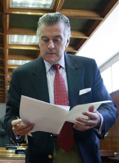 Luis Bárcenas, durante una comisión en el Senado.