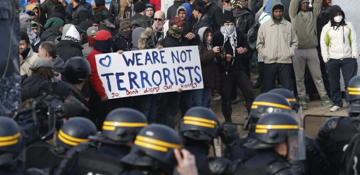 Bruselas prepara un plan de ayuda urgente para los migrantes bloqueados ...