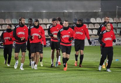 Los jugadores del Reus durante un entrenamiento.